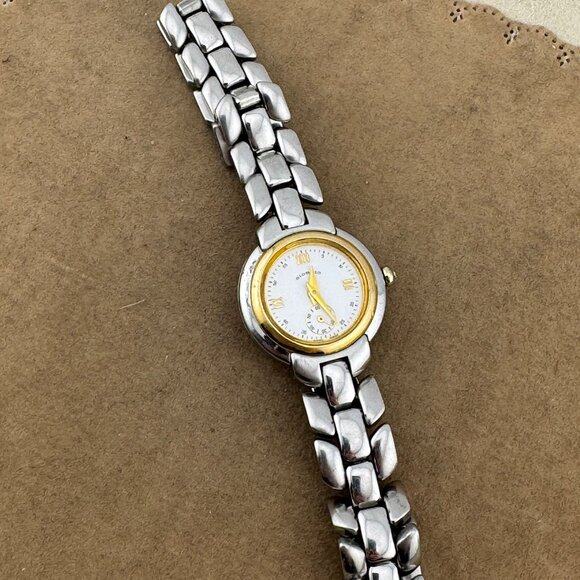 Vintage Giorgio of Beverly Hills Swiss Gold and Stainless Steel Luxury Watch - Picture 5 of 9